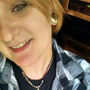 Meet your Posher, Claudia